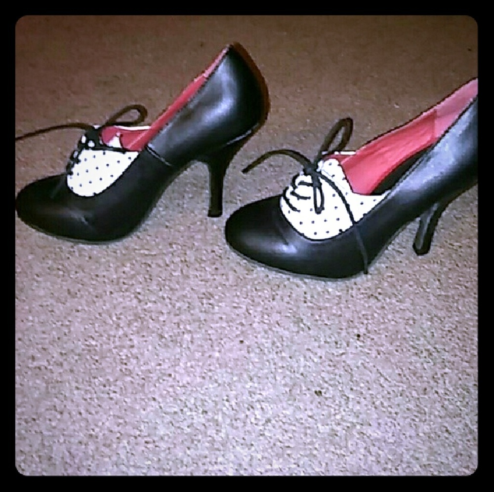 TUK pinup heels